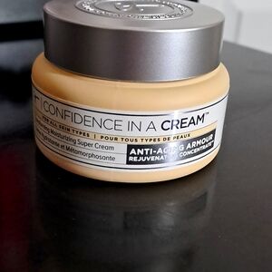 Moisture anti aging cream